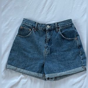 urban outfitter shorts! size 27!